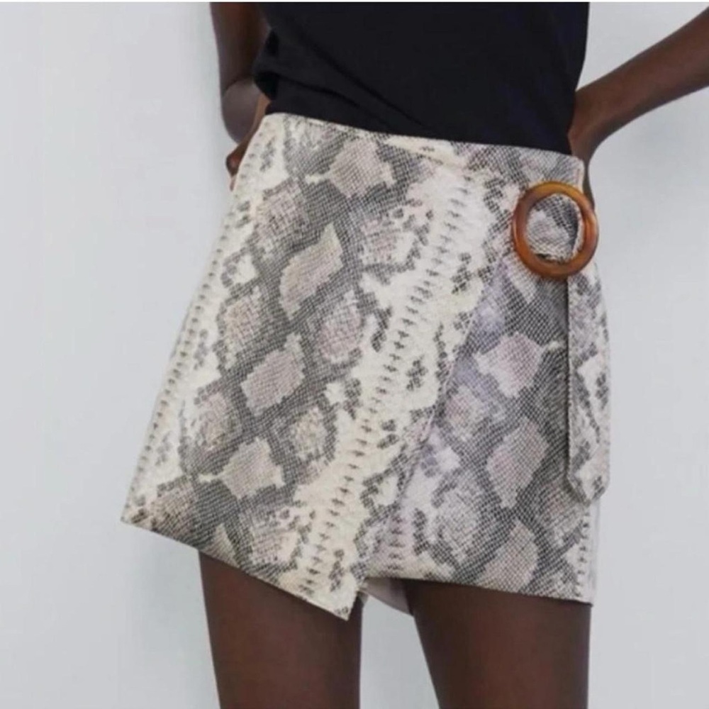 Zara Snakeskin Print Mini Skort
